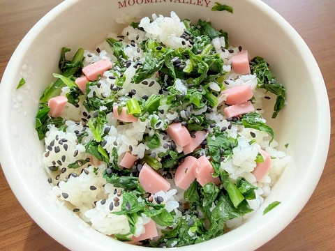 魚肉ソーセージの菜飯